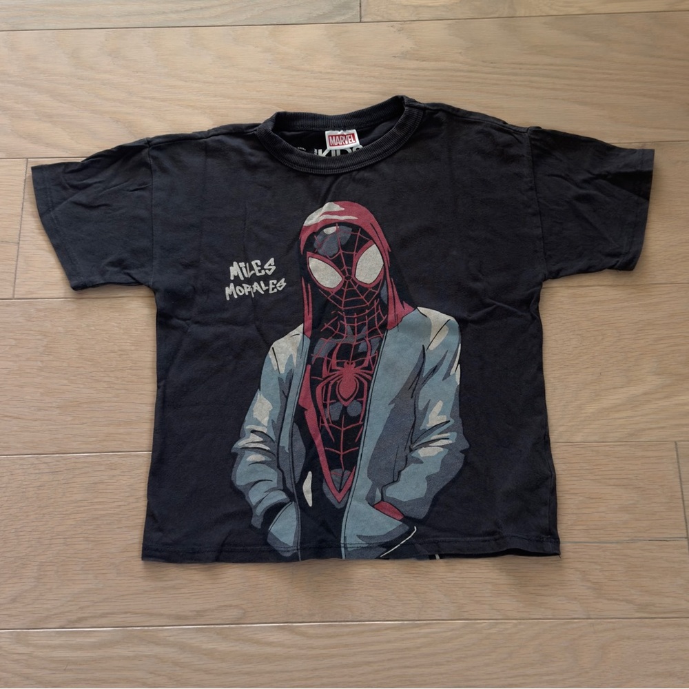 Cotton On Kids Marvel Black Miles Morales Boys Graphic Tee short sleeve size 6